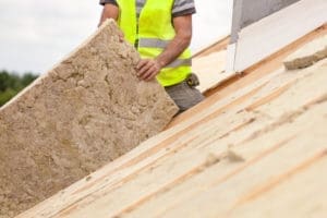 Pensacola roofing contractors install roofing insulation